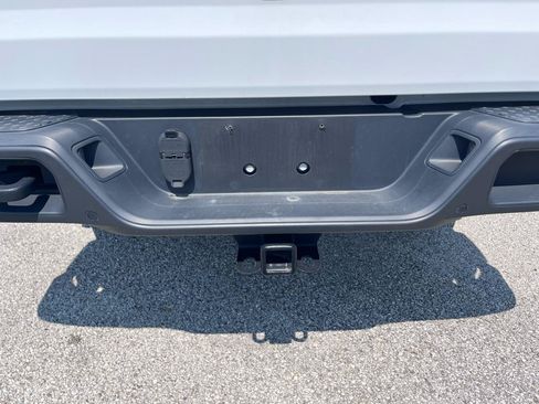 Used 2020 Jeep Gladiator Overland w/ Popular Equipment Package AWD/4WD image 11