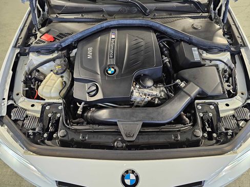 Used 2015 BMW M235i Coupe image 9