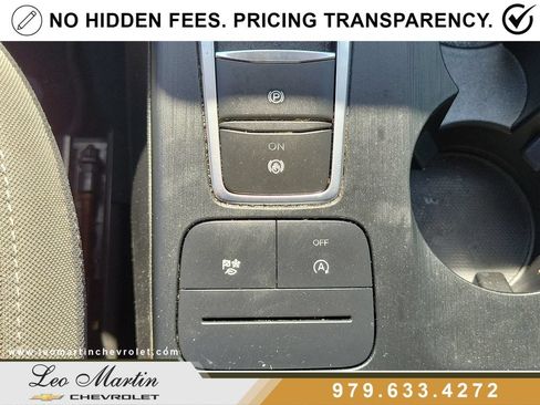Used 2020 Ford Escape SE FWD image 26