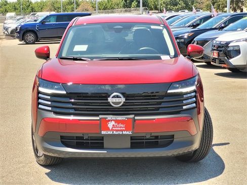 New 2025 Nissan Kicks SV image 2