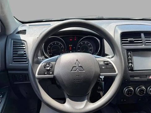 Used 2022 Mitsubishi Outlander Sport ES FWD image 27