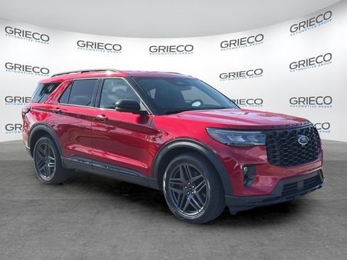 Used 2026 Ford Explorer ST AWD/4WD image 1