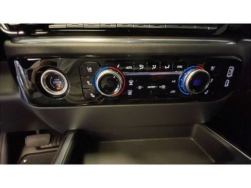 Certified 2023 GMC Sierra 1500 SLT w/ SLT Premium Package AWD/4WD image 14