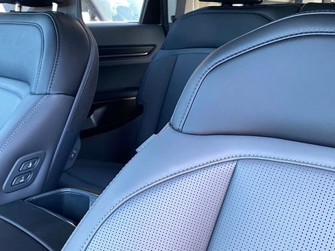 New 2026 Kia EV9 Light image 14