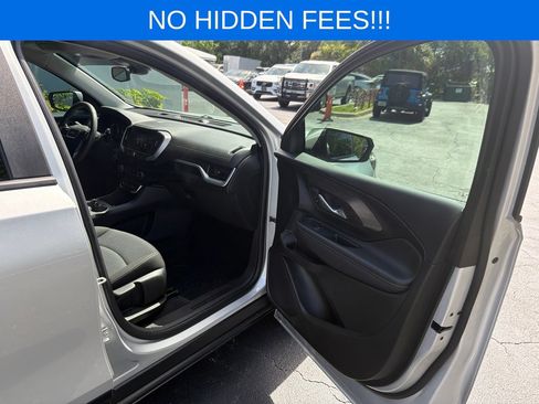Used 2022 GMC Terrain SLE w/ LPO, Floor Liner Package FWD image 25