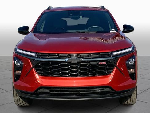 Used 2024 Chevrolet Trax RS w/ Sunroof Package image 4