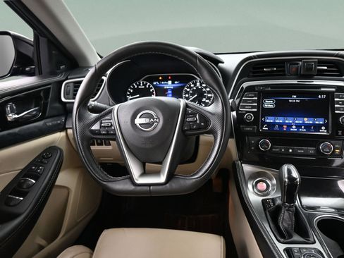 Used 2023 Nissan Maxima Platinum w/ Sport Mat Group image 32