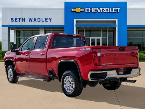 Used 2022 Chevrolet Silverado 2500 LT w/ Convenience Package image 5