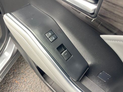 Used 2023 Toyota Highlander Platinum image 20