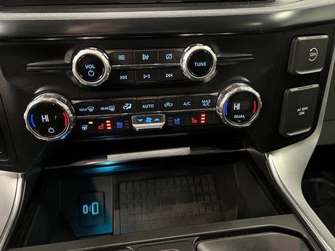 Used 2021 Ford F150 Limited image 40