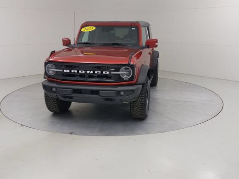 Certified 2023 Ford Bronco Outer Banks w/ Sasquatch Package AWD/4WD image 8