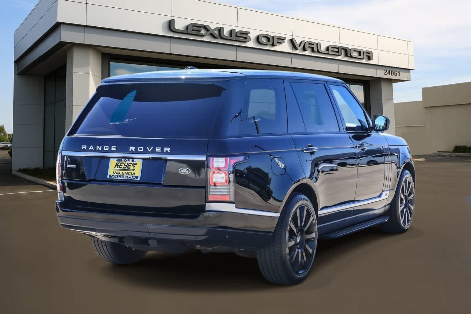 Used 2014 Land Rover Range Rover Autobiography AWD/4WD image 4