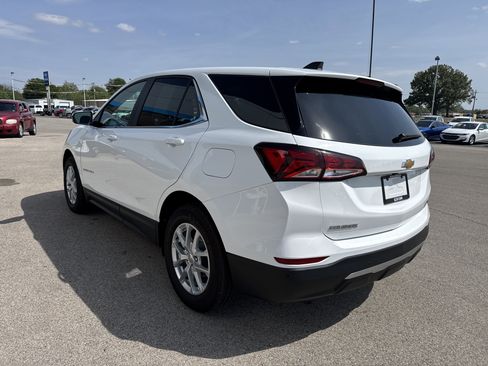 Used 2024 Chevrolet Equinox LT w/ LPO, Floor Liner Package FWD image 4