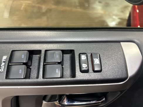Used 2024 Toyota 4Runner SR5 AWD/4WD image 28