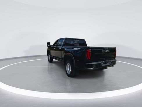 Used 2024 GMC Sierra 3500 Denali Ultimate image 11