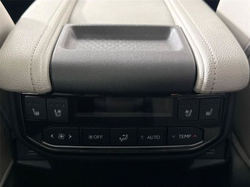 Certified 2026 Toyota Grand Highlander AWD image 37