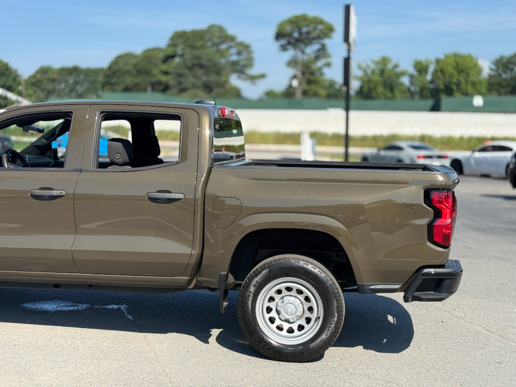 Used 2023 Chevrolet Colorado W/T RWD image 12