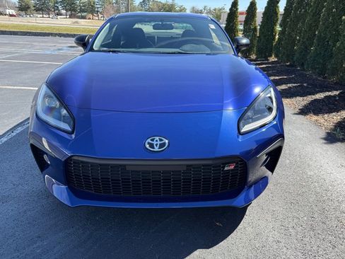 Used 2026 Toyota GR86 Premium w/ Performance Package image 7