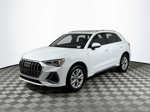 Certified 2023 Audi Q3 2.0T Premium Plus w/ Premium Plus Package AWD/4WD image 3