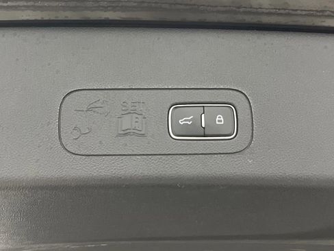 Used 2025 Lincoln Aviator Reserve image 17