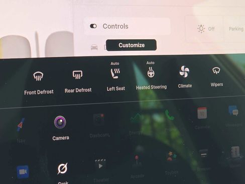 Used 2023 Tesla Model 3 Standard Range image 27