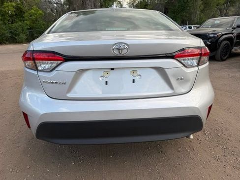 Used 2025 Toyota Corolla LE FWD image 5
