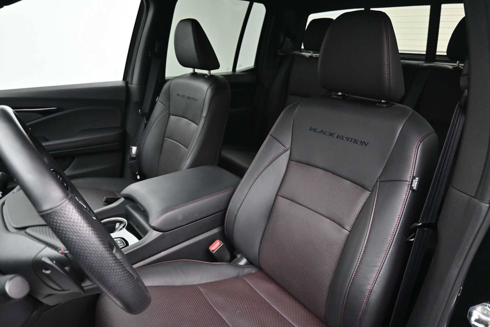 Used 2024 Honda Ridgeline Black Edition image 12