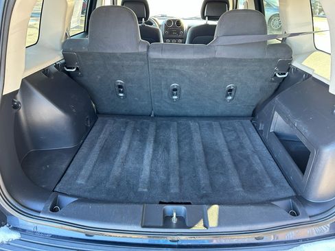 Used 2015 Jeep Patriot Sport w/ Power Value Group image 17