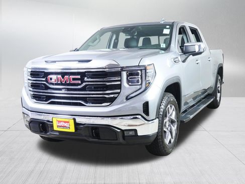 Used 2026 GMC Sierra 1500 SLT w/ SLT Premium Plus Package AWD/4WD image 3