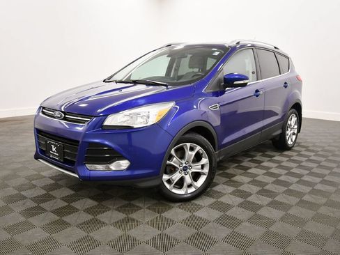 Used 2016 Ford Escape Titanium AWD/4WD image 2