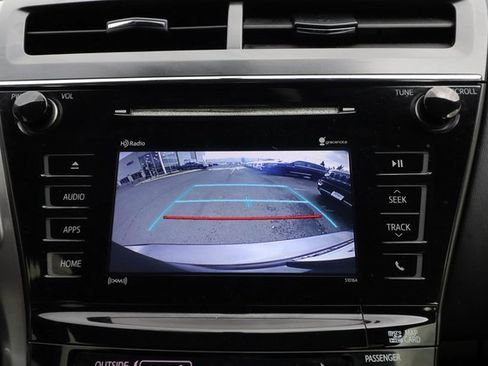 Used 2017 Toyota Prius V Four image 7