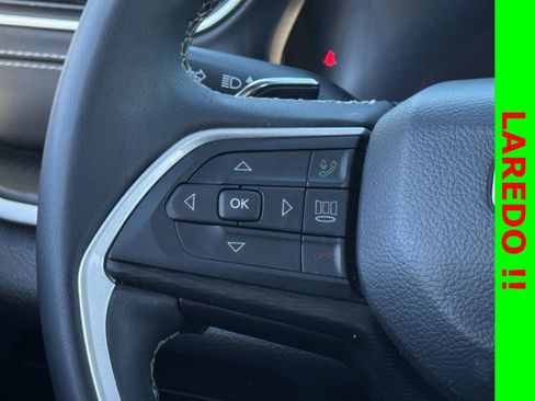 Used 2023 Jeep Grand Cherokee L Laredo image 13