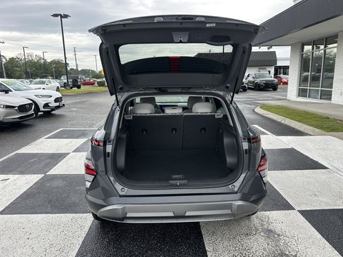 Used 2026 Hyundai Kona SEL Premium FWD image 5