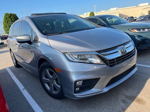 Used 2019 Honda Odyssey EX-L image 2