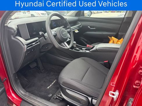 Certified 2025 Hyundai Tucson SE FWD image 7