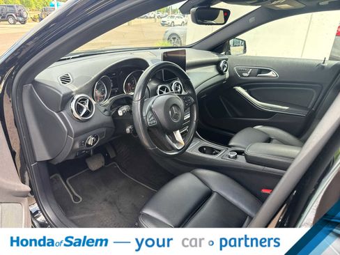 Used 2019 Mercedes-Benz GLA 250 4MATIC image 2