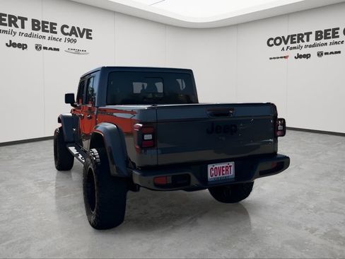 Used 2021 Jeep Gladiator Overland image 7