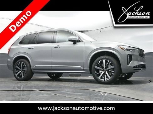 New 2025 Volvo XC90 B5 Core w/ Protection Package image 29