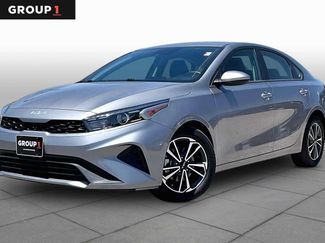 Used 2024 Kia Forte LXS FWD video 1