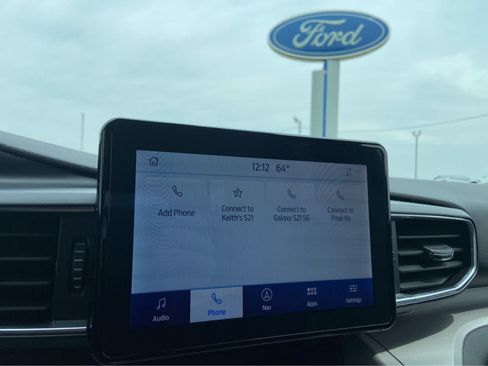 Used 2023 Ford Explorer XLT w/ Equipment Group 202A AWD/4WD image 37
