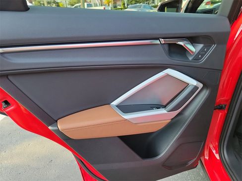 Used 2021 Audi Q3 2.0T Premium w/ Convenience Package image 13