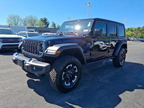 Certified 2025 Jeep Wrangler Unlimited Rubicon 4xe w/ Safety Group AWD/4WD image 3