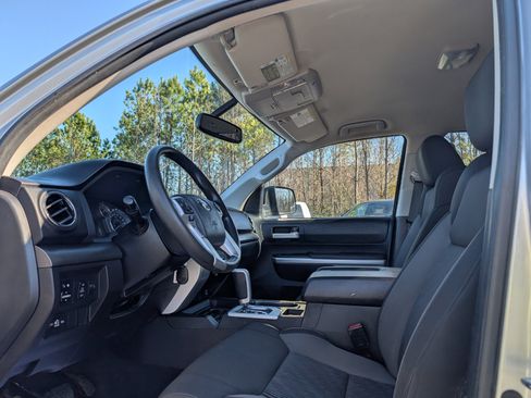 Used 2014 Toyota Tundra SR5 w/ SR5 Upgrade Package image 13