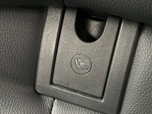 Used 2025 Toyota Camry SE image 16