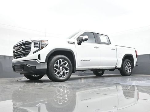 Used 2023 GMC Sierra 1500 SLT w/ SLT Convenience Package AWD/4WD image 61