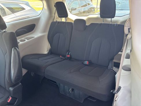 Used 2024 Chrysler Voyager LX FWD image 26