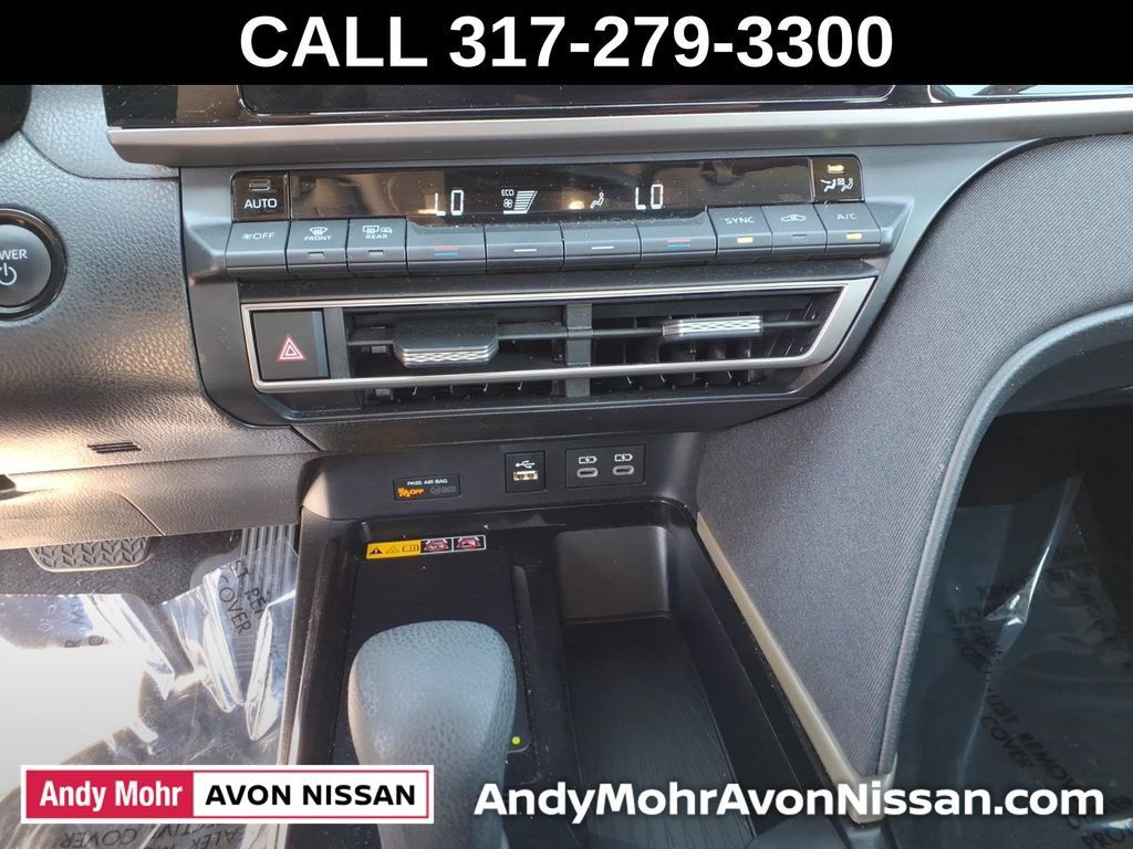 Used 2025 Toyota Camry LE FWD image 32