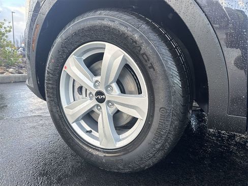 New 2026 Kia Sorento LX image 8