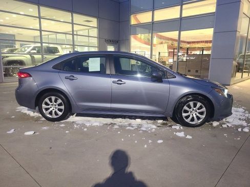 Used 2022 Toyota Corolla LE image 8