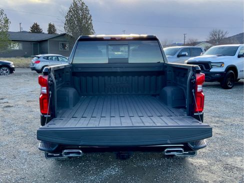 Used 2024 Chevrolet Silverado 1500 High Country w/ Technology Package image 15